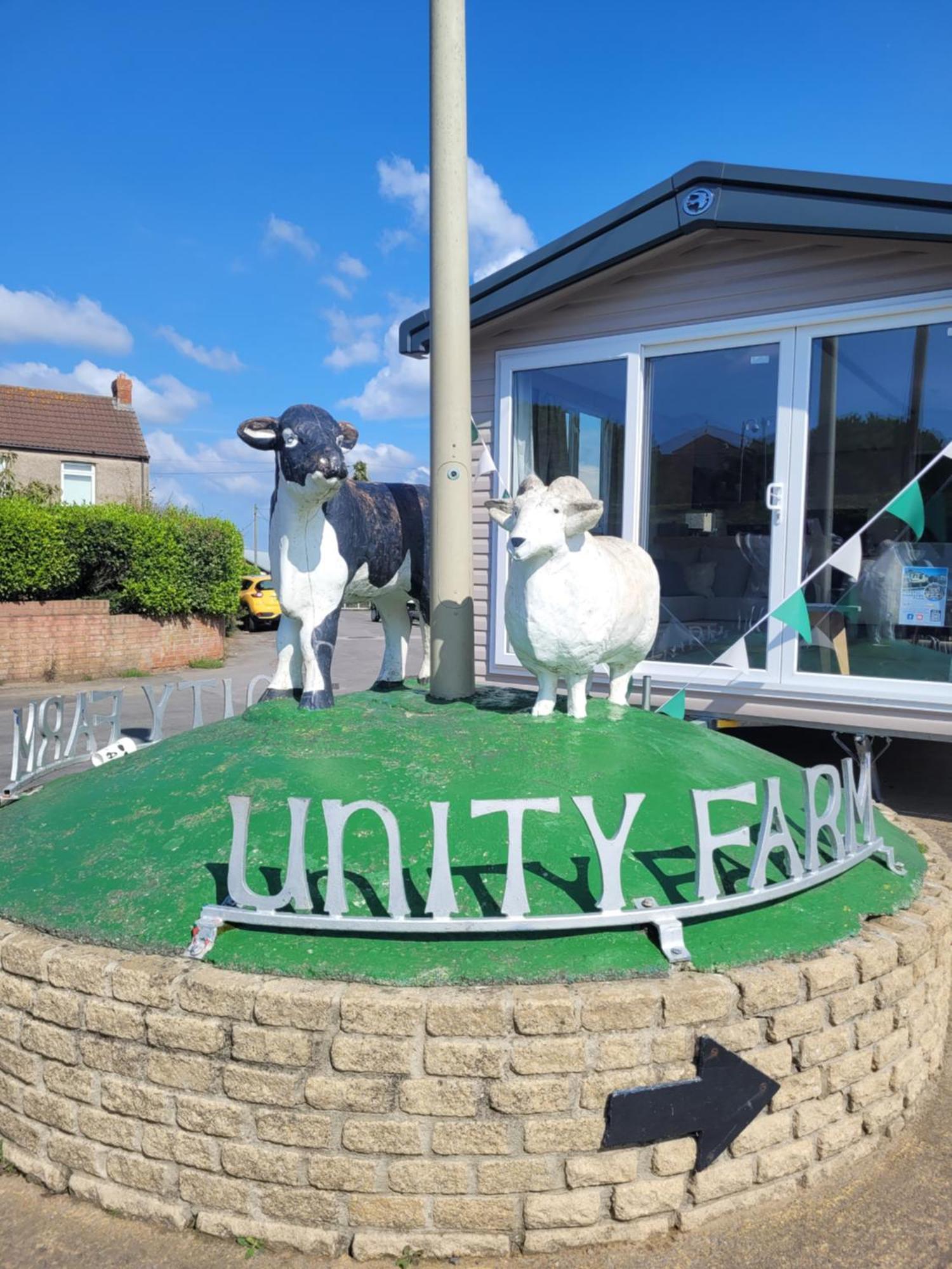 A22 Unity Beach Holiday Resort Unity Brean Sleeps 8 People 3 Bedrooms 1 Pet Stays Free Berrow Exterior photo